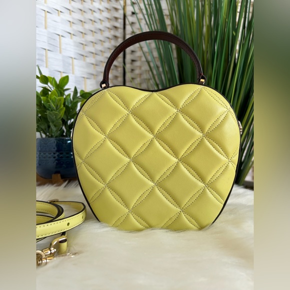 Excellent Condition Kate Spade New York Women's♠️ Honeycrisp Apple Crossbody Bag - Picture 5 of 12